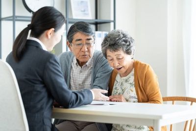 The ‘Aging Advisor’ Risk: Why Your Long-Time Financial Planner Could Be the Biggest Threat to Your Assets