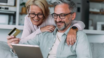 The Average Middle-Class Retirement Budget at Age 70 vs. 80