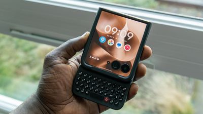 3 reasons I love the Clicks Keyboard for Motorola Razr and 3 things I don't like