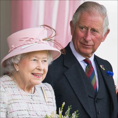 Royal Biographer Vows to "Do Justice" to Queen Elizabeth After King Charles Commissions Official Authorized Biography of Late Monarch