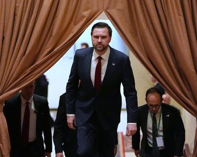 JD Vance could yet save his political skin. But it will mean turning on Trump – and soon