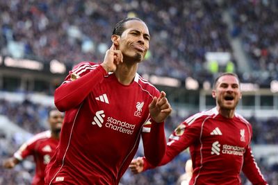 Everton v Liverpool LIVE: Van Dijk snatches last-gasp victory for Reds in thrilling derby