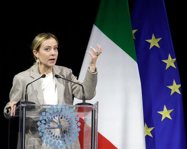 Italian lawyers could win ‘wild west-style bounties’ if immigration clients go home