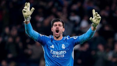 The 10 Best Real Madrid Goalkeepers of All Time—Ranked