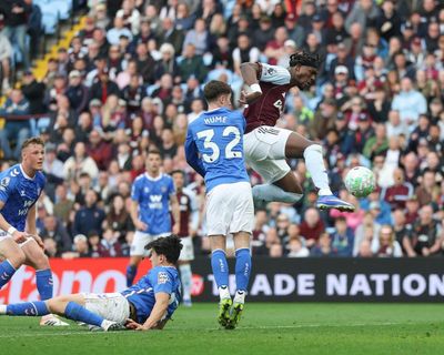 Aston Villa’s Tammy Abraham grabs dramatic victory after Sunderland rally