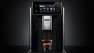 De'Longhi launches coffee machine that automatically fine-tunes your grind, dose and temperature