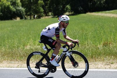 Adam Yates to prepare for Giro d’Italia at altitude after O Gran Camino victory