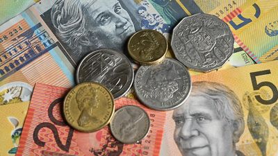 Australians love their cash and will carry or hoard it