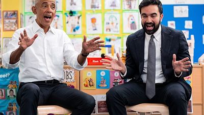 Obama and Mamdani sing with kids during first meeting in New York