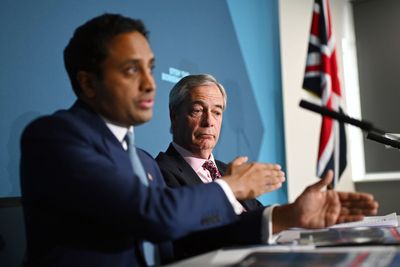 Reform pledges new asylum seeker crackdown