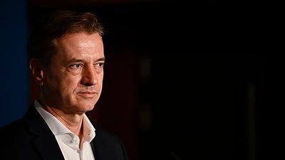 Slovenia’s outgoing PM Robert Golob fails to form government coalition as Janša opts to wait