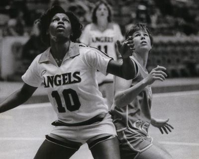 Floods, baskets and Billie Jean King: how the rough and tumble WBL set the stage for the WNBA