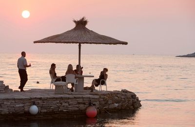 Share a tip on your favourite beach bar or restaurant in Europe, including the UK