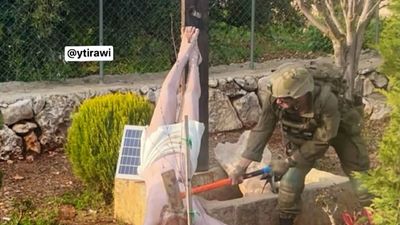Israeli Army Confirms Photo of Soldier Damaging Jesus in the Cross Statue in Southern Lebanon is real, investigation underway