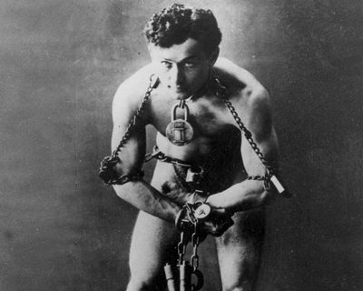 Houdini’s reappearing act: David Haig’s new play lays bare the magician’s dispute with Conan Doyle