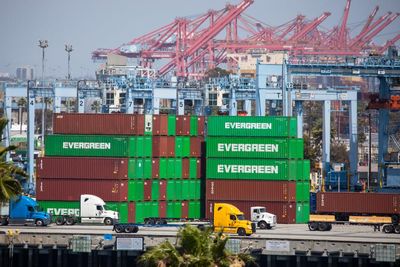 Trump administration begins refunding more than $166bn in tariffs