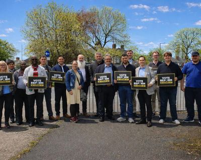 Reform’s Richard Tice posts picture with telltale signs of AI manipulation, say experts