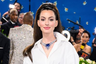 Anne Hathaway praises ‘unbelievable’ co-star Meryl Streep