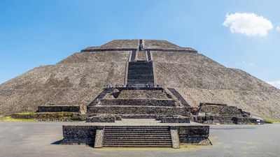 Black Day for Tourism in Latin America: 2 Dead During Shooting at Mexico's Teotihuacan, 200 Tourists Stranded During Rio de Janeiro Police Operation