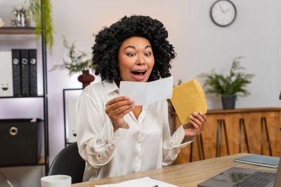 Get That Raise: 10 Ways to Get A Wage Increase This Week