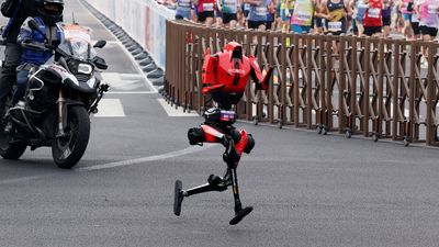 Honor used phone tech to build a record-breaking robot that runs faster than a human