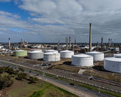 Taylor says 25% gas levy would shut industry; more unopened votes in SA – as it happened