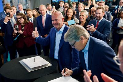 Financially struggling, AI power startup Fermi loses its CEO and CFO for ‘2.0’ reset