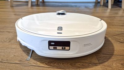 The Roborock Qrevo Curv 2 Pro is a powerful vacuum — it's a shame its mopping falls flat