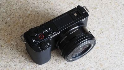 A pancake camera for pancake lenses? I think this rumored “weird” super-thin mirrorless E-mount camera would be a hit