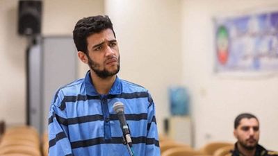 Iran hangs man accused of ties to Israel and setting mosque on fire during pre-war protests