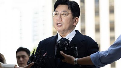 BTS agency chairman Bang Si-Hyuk faces arrest over alleged fraud scheme