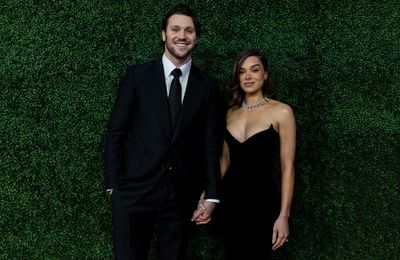 Josh Allen wants to set an example for his daughter