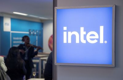 Intel Stock Climbs 2% in Early Trading Ahead of Pivotal Q1 Earnings Report