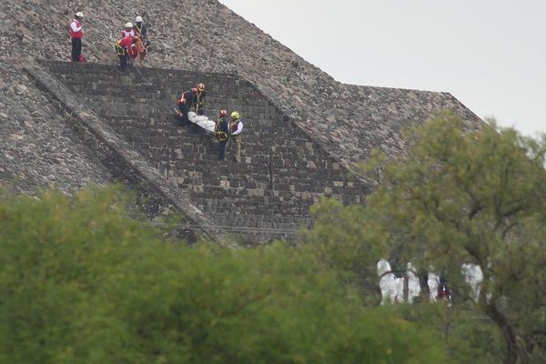 Mexico's famous Teotihuacan pyramids are closed after gunman opens fire on tourists