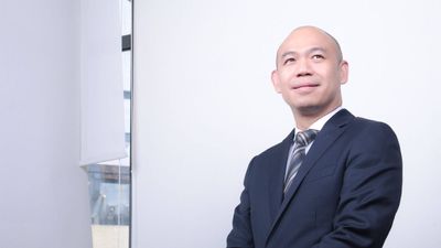 Eddie Choong's Path from Engineering to Infrastructure Strategy and Analytics Leadership at Simplexify Consulting