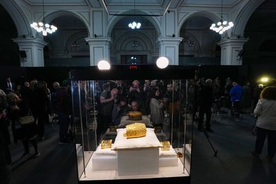 Priceless 2,500-year-old golden helmet returned to Romania after Dutch museum raid