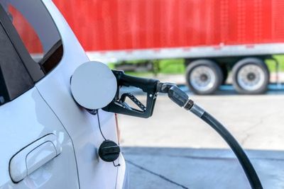 10 Reasons Your Gas Tank Is Emptying Faster Than It Should (And Costing You Money)