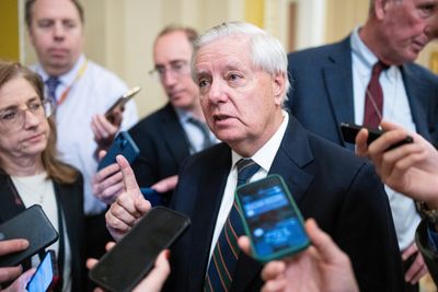 Senate agrees to take up budget resolution for immigration funds