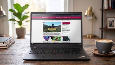 How to move the Windows 11 Taskbar and restore the classic look