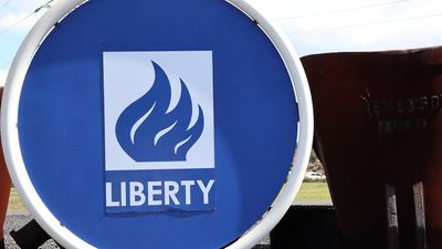 Smelter's wage lifeline fails to allay viability fears