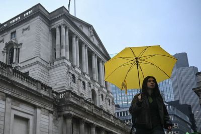 Iran war drives UK inflation up to 3.3% in major blow for Reeves