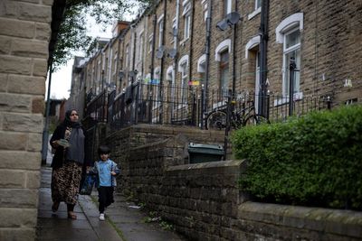 House prices see modest annual rise across UK – but London property market falls again