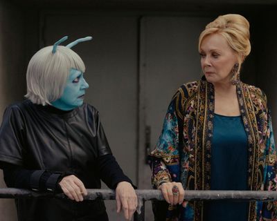 TikTok, an AI sitcom and clowns: how Hacks and The Comeback nail the humiliations of modern celebrity