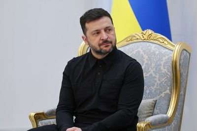 Zelensky asks for Putin meeting to restart US-led peace talks
