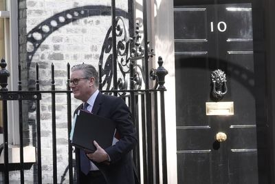 Starmer says Robbins evidence ‘puts to bed’ claims that he misled MPs