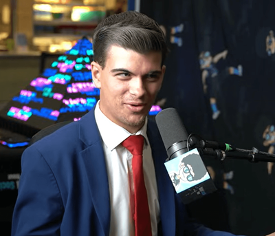 Conservative Influencer Attacked After Chasing Gay Couple With a Child and Calling Them a 'Paedophile'