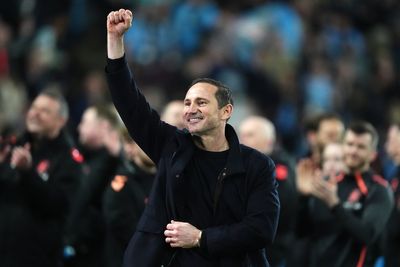 Wrexham owners Ryan Reynolds and Rob McElhenney make unique offer to Frank Lampard’s Coventry