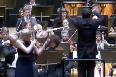 Moment priceless 18th-century violin is knocked from musician’s hands during concert