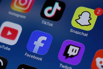 MPs vote again on under-16s social media ban
