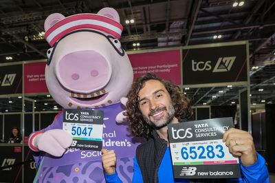 Daddy Pig and coach Joe Wicks on their marks to collect London Marathon bibs